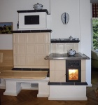 kuchnia kaflowa z widokiem ognia