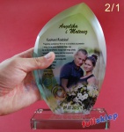 Statuetka szklana z kolorowym zdjęciem